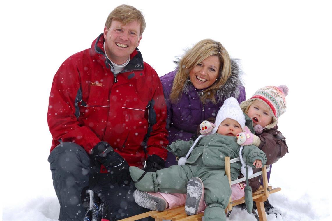 Von klein auf fährt Alexia mit ihrer Familie in den Skiurlaub, wie hier im Februar 2006 im österreichischen Lech. Dort verbringt die niederländische Königsfamilie traditionell ihren Winterurlaub.