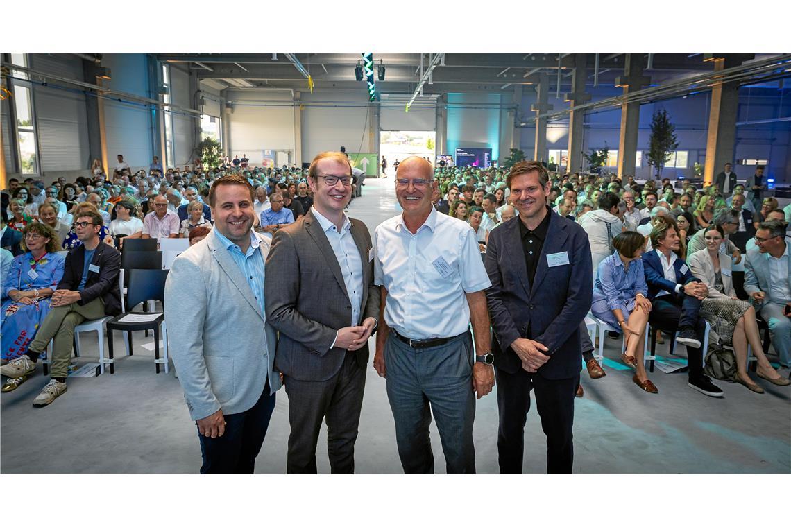 von links: Stefan Hopp (Gewerbe- & Industrieverein Backnang), OB Maximilian Frie...