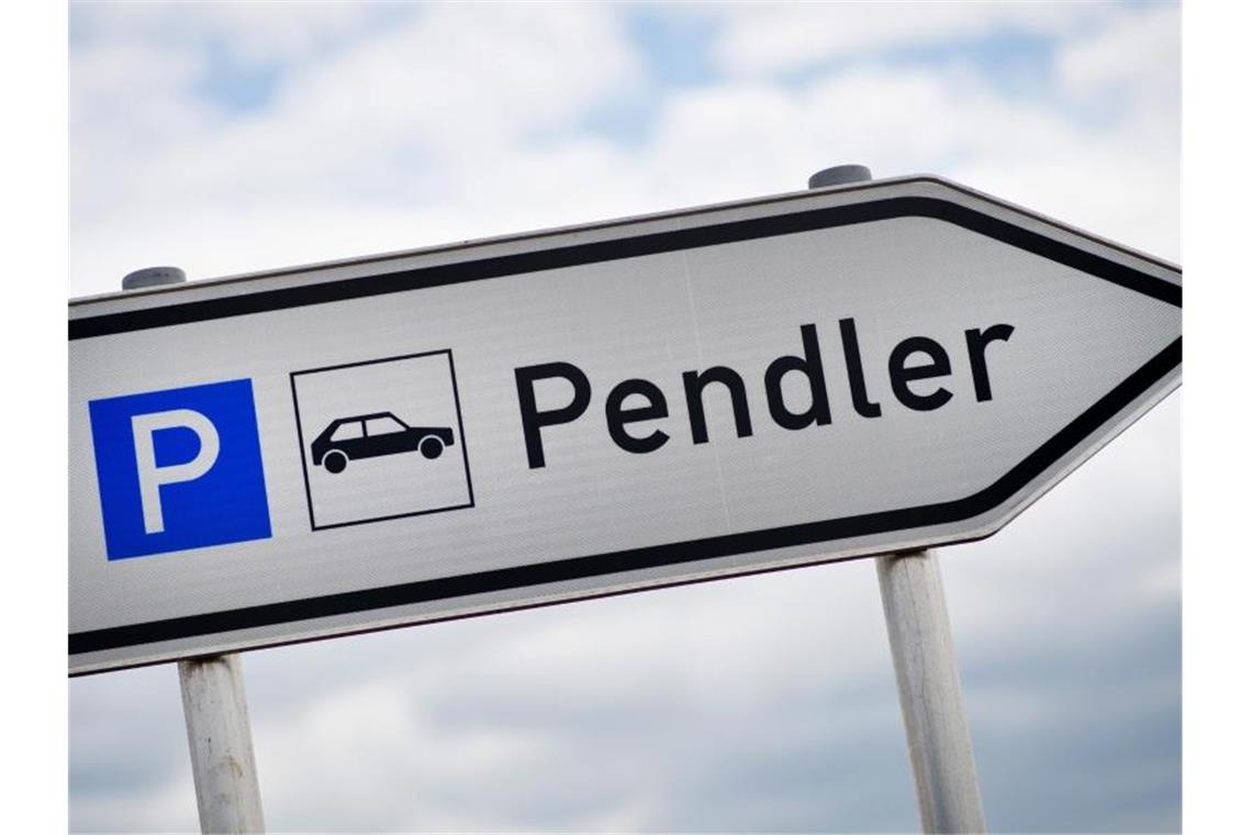 Widerstand von den Grünen gegen höhere Pendlerpauschale Von Seiten der Grünen gibt es Widerstand gegen eine Erhöhung der Pendlerpauschale. Foto: David-Wolfgang Ebener/dpa