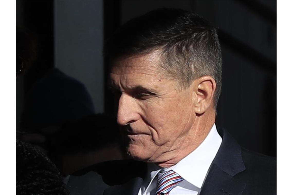 Trump begnadigt Ex-Berater Flynn Von Trump kurz vor dessen Ende der Amtszeit begnadigt: der ehemalige Nationale Sicherheitsberater Michael Flynn. Foto: Manuel Balce Ceneta/AP/dpa