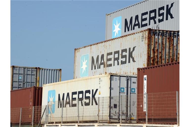 Von wenigen Ausnahmen abgesehen will Maersk vorerst keine Fracht nach Russland bringen oder von dort holen. Foto: Gioia Forster/dpa