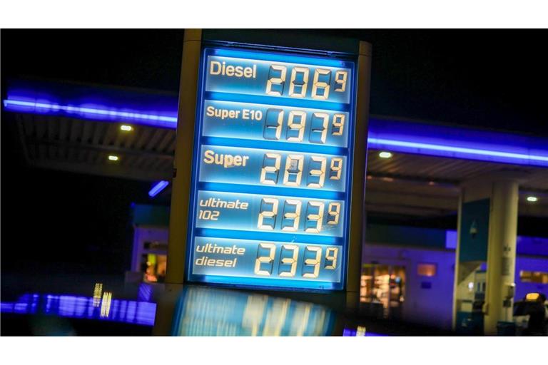 Vor allem E10 kostete am Morgen bei vielen Tankstellen weniger als 2 Euro.