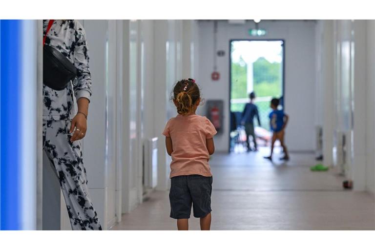 Vor allem für schutzsuchende Frauen und Kinder wird es künftig schwieriger, nach Deutschland zu kommen.