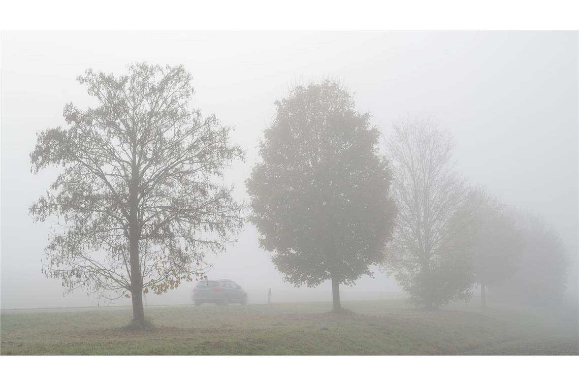 Vor allem in Bayern bleibt auch der Adventssonntag vielerorts sehr trübe, Hoffnung macht der Start in die neue Woche. (Archivfoto)