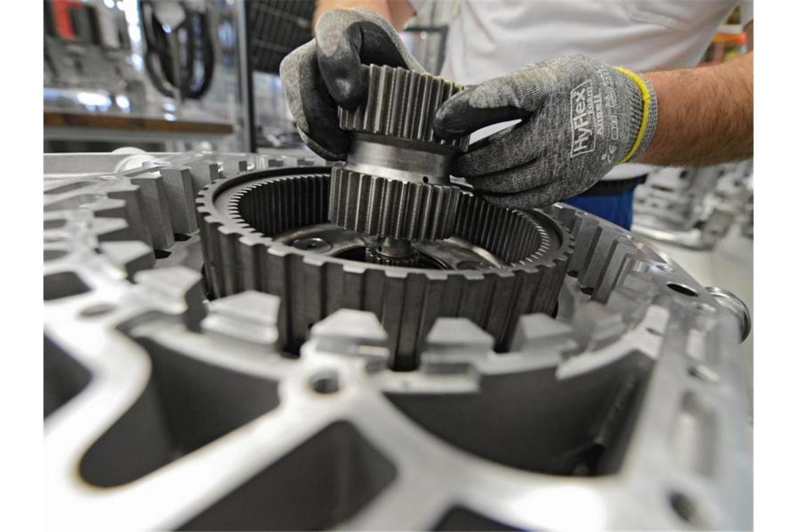 Ifo: Besonders viel Kurzarbeit in Bayern Vor allem in Ländern mit viel Metallverarbeitung, Maschinenbau wird mehr Kurzarbeit gefahren als anderswo. Foto: Felix Kästle/dpa