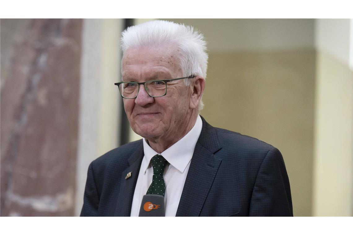 Vor dem Autogipfel fordert Winfried Kretschmann mehr Flexibilität beim Verbrenner-Aus 2035 (Archivfoto).