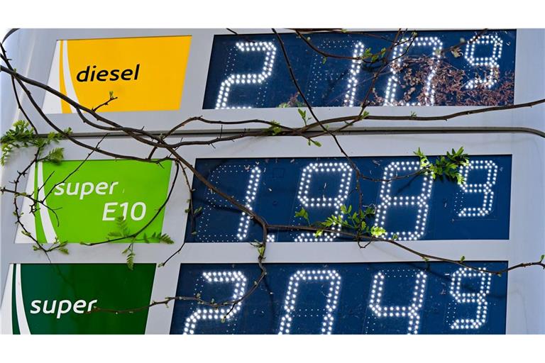 Vor dem Preissprung am Mittag gab es an einigen Tankstellen Benzin für weniger als 2 Euro.