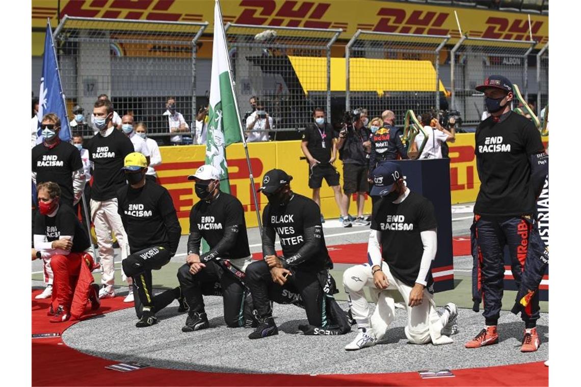 Totalschaden für Vettel und Ferrari bei 85. Hamilton-Sieg