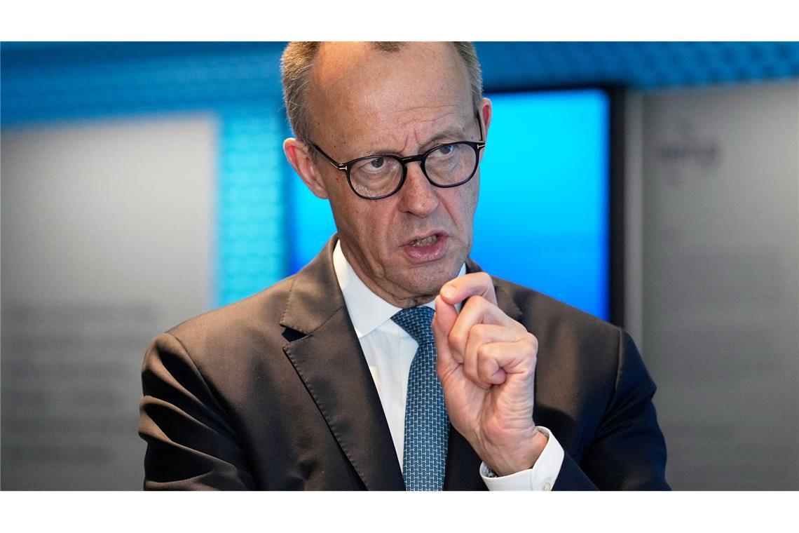 Vor dem Termin in Eschborn besuchte Merz das Unternehmen Niedax Infrastructure in Neustadt (Wied).