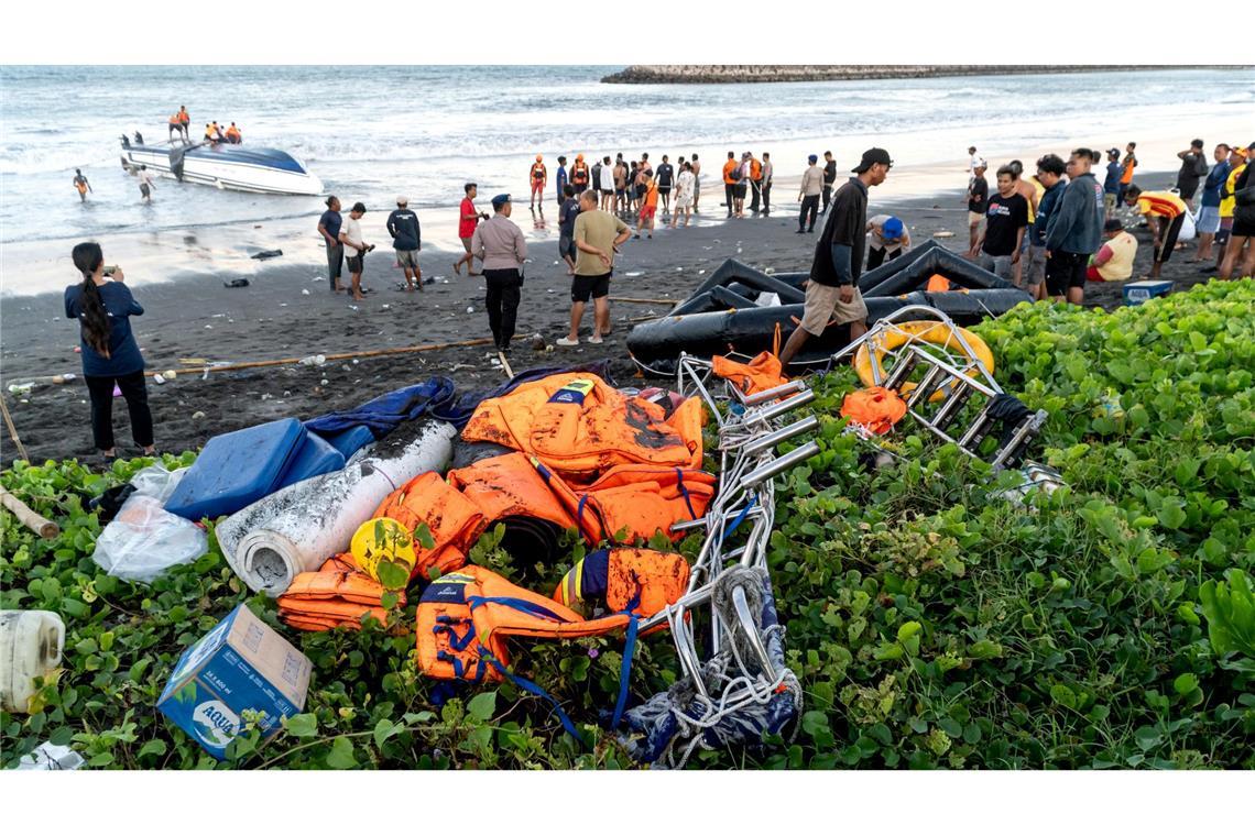 Drei Tote bei Unglück von Touristenboot vor Bali Vor der indonesischen Insel Bali ist ein Touristenboot gekentert.