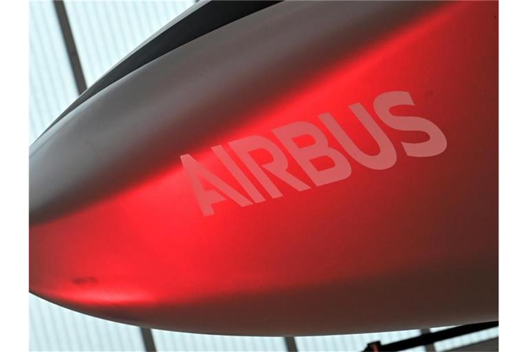 Vor einem halben Jahr hatte Airbus angekündigt, weltweit 15.000 Stellen abzubauen - davon gut 5000 der 50.000 Stellen in Deutschland. Foto: Peter Kneffel/dpa