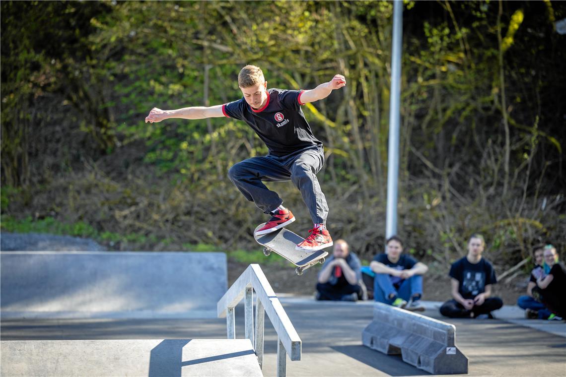 Unzufriedenheit bei Familien und jungen Leuten in Backnang nimmt zu Vor einem Jahr ist der neue Skatepark neben dem Eugen-Adolff-Sportgelände eröffnet worden. Die Jugendvertreter hatten sich viele Jahre dafür eingesetzt.