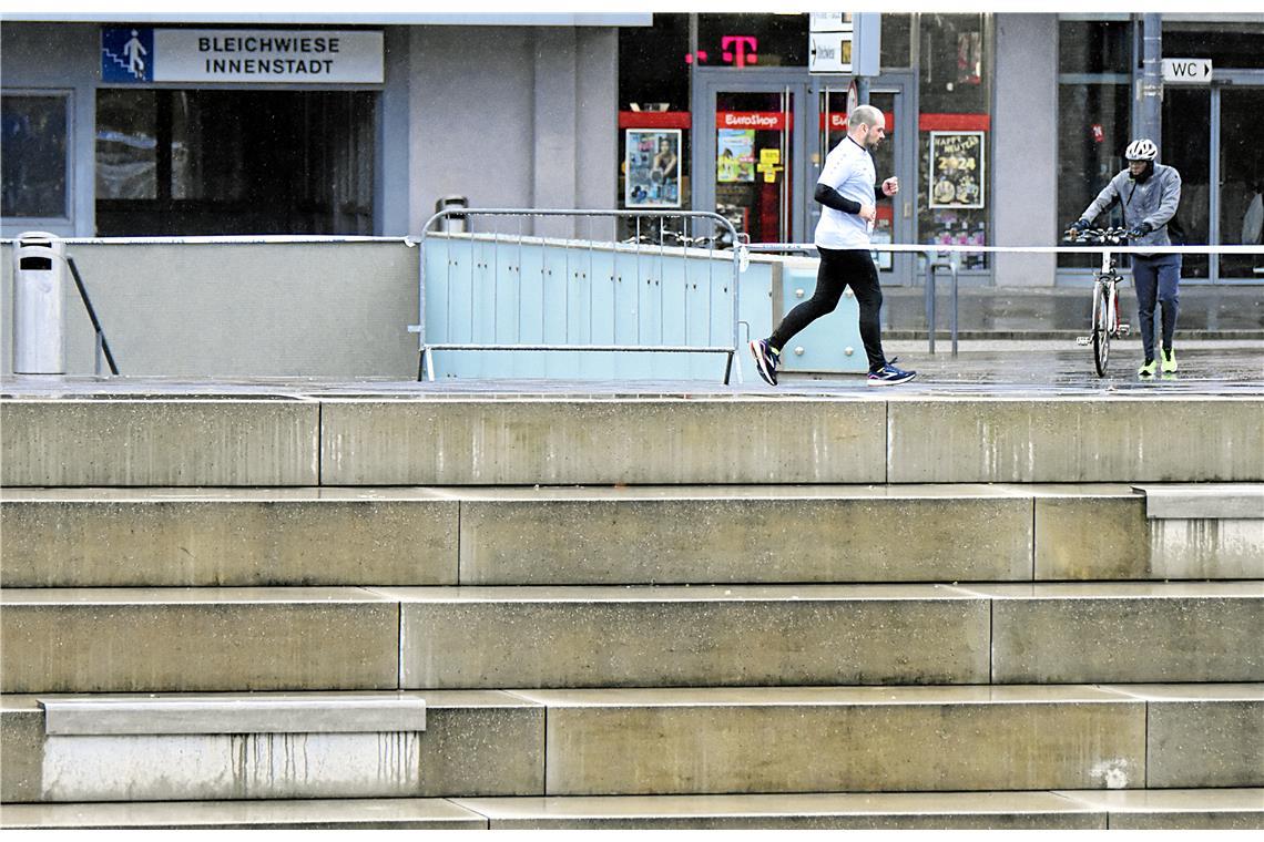 Vorbei an der Murrtreppe. 