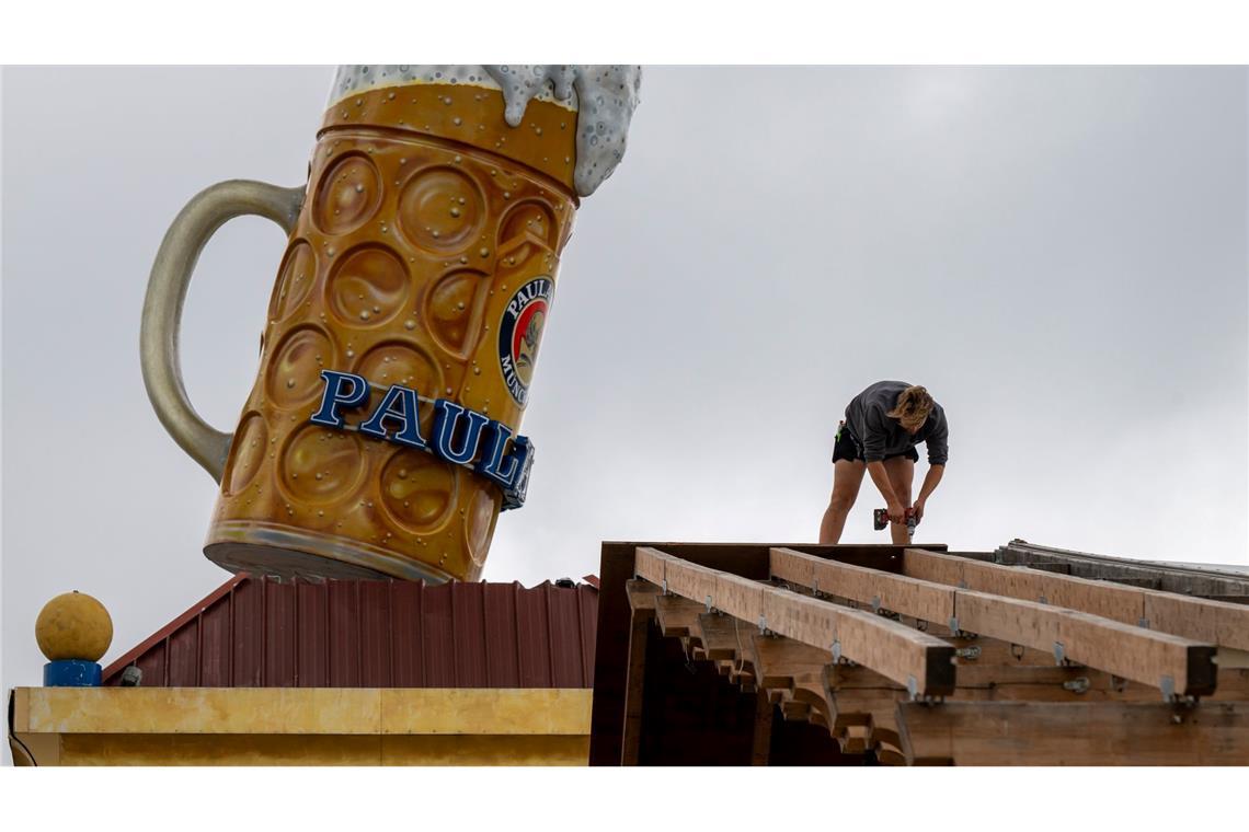 Bilder des Tages Vorbereitungen zum Oktoberfest