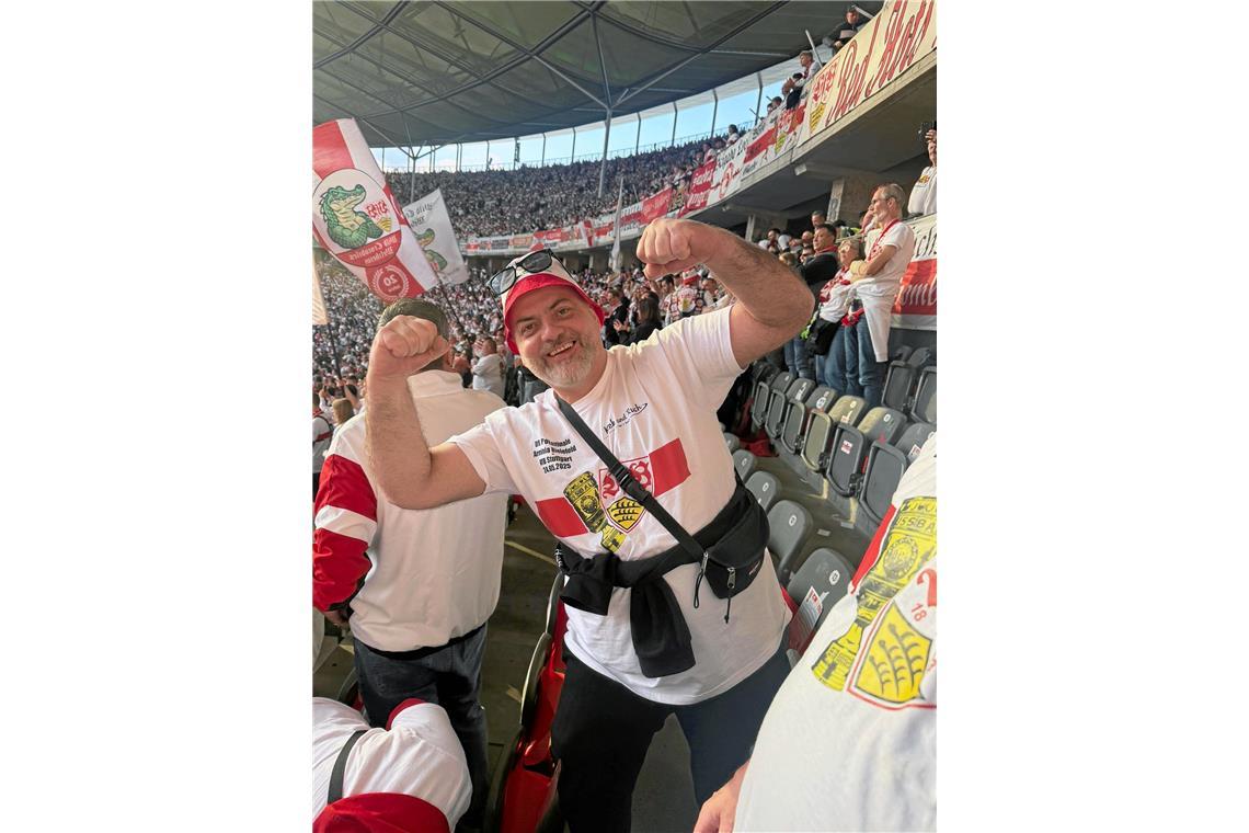 Vorfreude aufs Spiel und Freude darüber, einer der Glückspilze zu sein, die Tick...