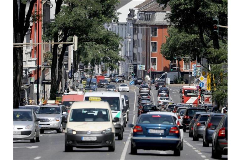 Vorläufig ohne Fahrverbot: Die Wilhelmstraße in der Aachener Innenstadt. Foto: Oliver Berg