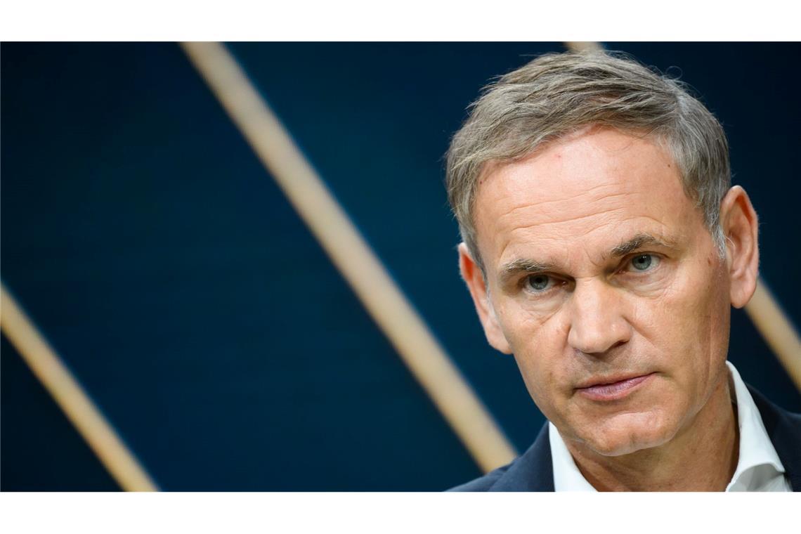 VW-Chef Oliver Blume spricht sich zusammen mit Stellantis-Chef Antonio Filosa dafür aus, Fahrzeuge für den EU‑Markt stärker an europäische Produktionsanforderungen zu knüpfen. (Archivbild)