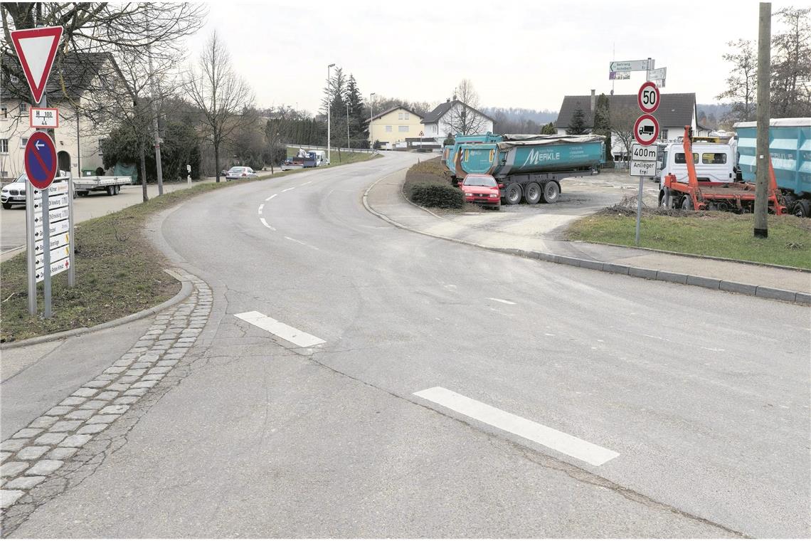 Aichelbachstraße wird saniert Während der Sanierungsarbeiten wird in der Aichelbachstraße zum Teil nur eine Notdurchfahrt eingerichtet. Foto: J. Fiedler