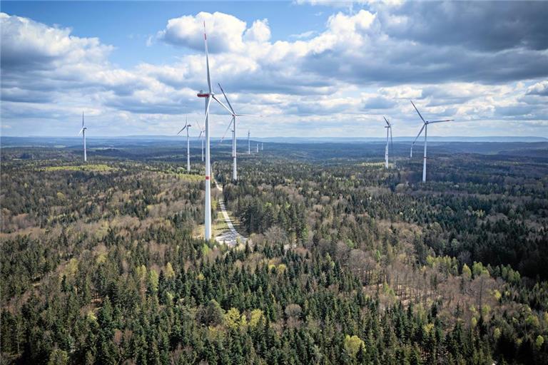 Während in Aspach noch diskutiert wird, ist der Windpark Sulzbach-Laufen bereits in Betrieb. Archivfoto: Alexander Becher