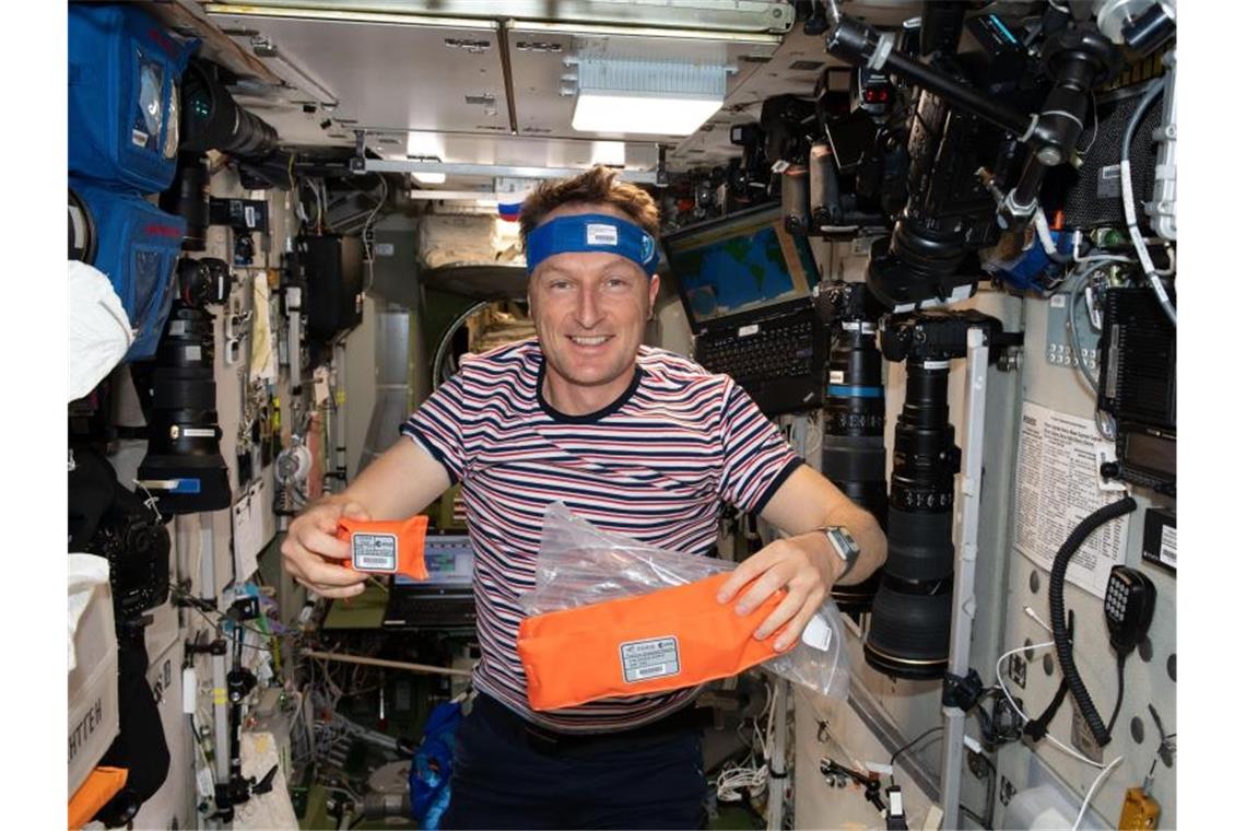 Matthias Maurer fühlt sich auf ISS „wie ein junger Vogel“ Während seiner Zeit auf der ISS ist Matthias Maurer zusammen mit seinen Kollegen mit der Durchführung zahlreicher wissenschaftlicher Experimente betraut. Foto: -/ESA/NASA/dpa
