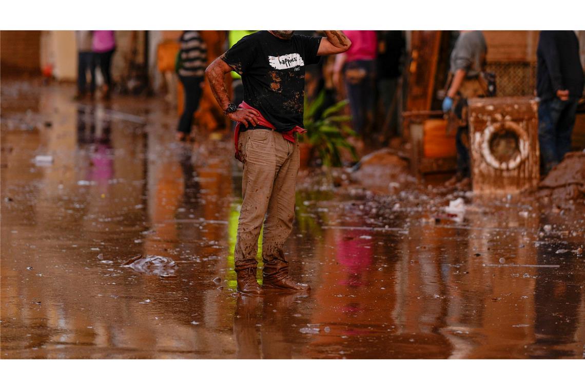 Klimaextreme störten globalen Wasserkreislauf 2024 erheblich Während viele Teile der Erde 2024 unter verheerenden Dürren litten, wurden andere Regionen - darunter etwa Spanien - von Überschwemmungen getroffen. (Archivbild)