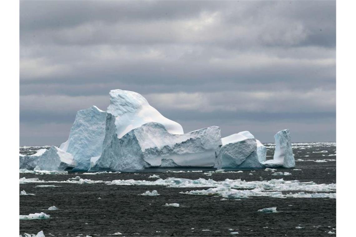 Wärmere Meeresströmungen lassen den Westantarktischen Eisschild in zunehmendem Tempo abschmelzen. Foto: Liu Shiping/XinHua