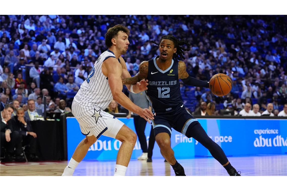 Wagner (links) und die Magic verloren in London gegen die Grizzlies um Morant.