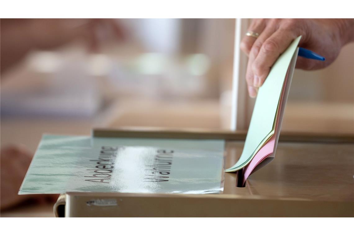 NRW-Kommunalwahl: Bürger entscheiden über die Macht vor Ort Wahlen in NRW haben immer ein besonderes Gewicht - immerhin können hier selbst auf kommunaler Ebene fast 14 Millionen Bürger abstimmen. (Archivbild)