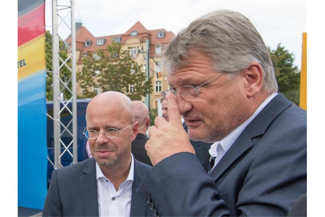 Wahlkampfauftakt: Andreas Kalbitz, Landesvorsitzender in Brandenburg, und AfD-Parteichef Jörg Meuthen in Cottbus. Foto: Jörg Carstensen