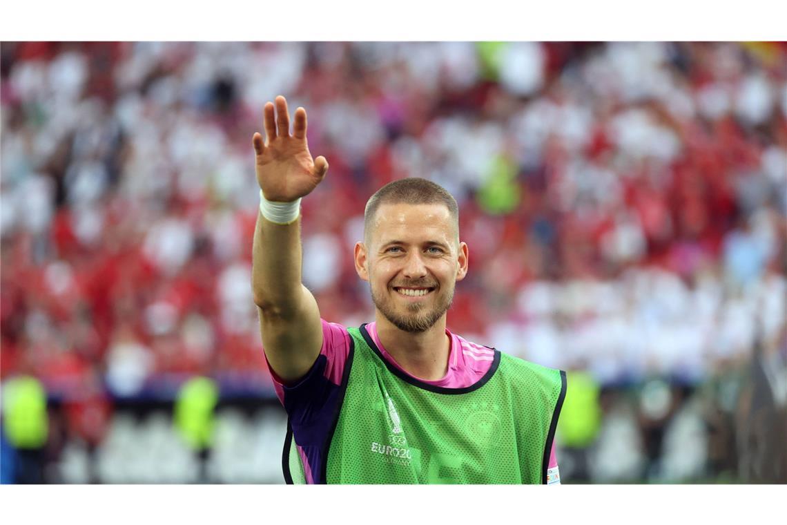Jamie Leweling bringt neuen Schwung – die Noten für die DFB-Stars Waldemar Anton (Note 3): Gleich der Chef in der Dreierabwehrkette. Agierte in seinem Kerngebiet aufmerksam und ohne Schnörkel. Setzte nach einem Eckball einen Kopfball knapp drüber (64.).