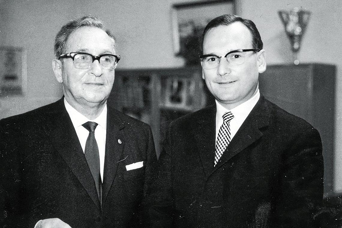 Nur einmal wurde der Amtsinhaber abgewählt Walter Baumgärtner (links) war von 1946 bis 1966 Backnangs Stadtoberhaupt, Martin Dietrich von 1966 bis 1986. Fotos: BKZ-Archiv