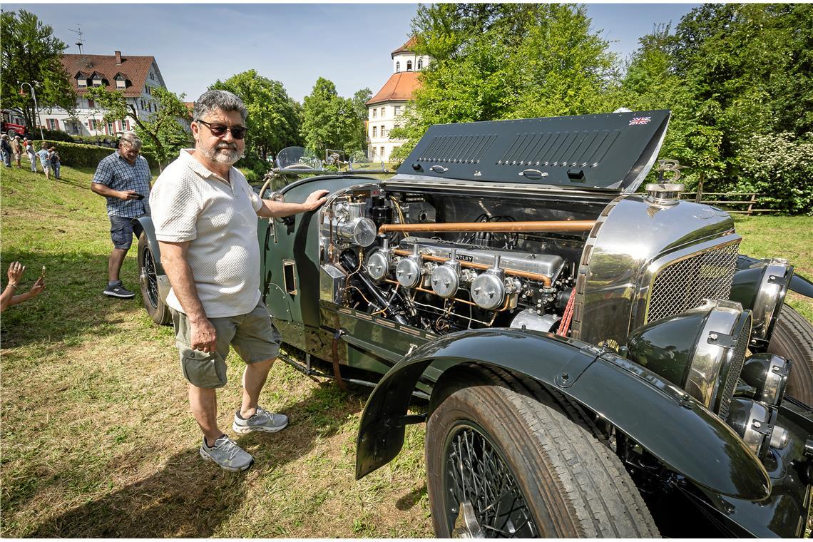 Walter H. (möchte seinen Namen nicht vollständig in der Zeitung lesen) bei der O...