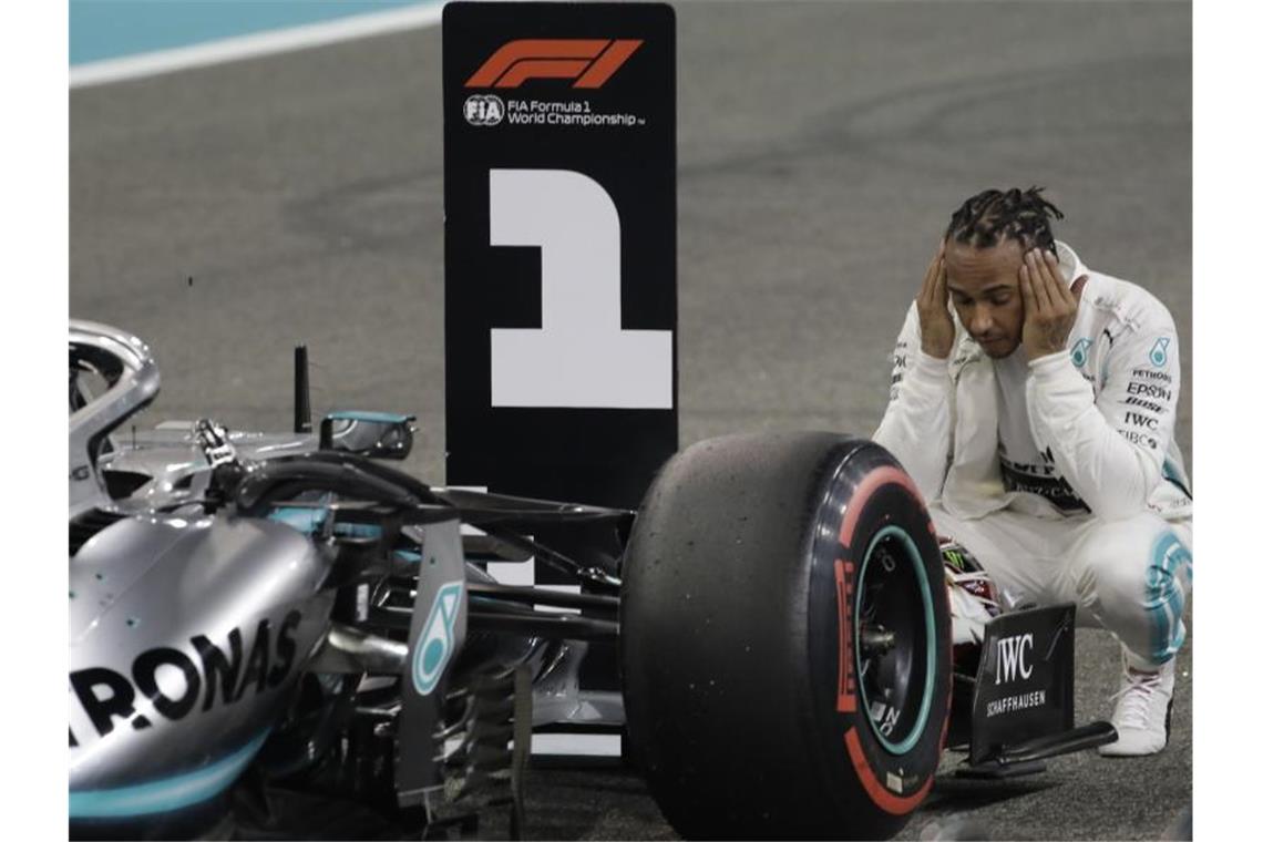 Champion Hamilton holt letzte Formel-1-Pole 2019 War beim Qualifying in Abu Dhabi am schnellsten: Lewis Hamilton. Foto: Luca Bruno/AP/dpa