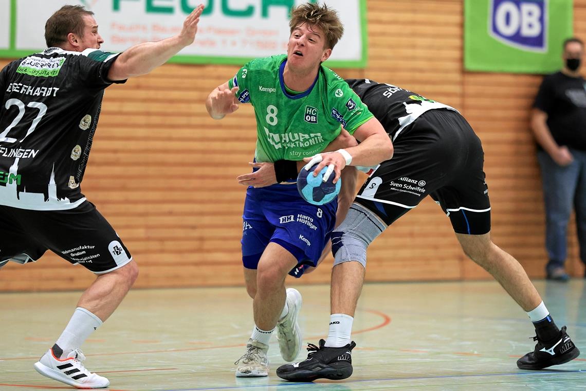 Rang drei für den HC Oppenweiler/Backnang nach siebtem Sieg in Serie War in der zweiten Halbzeit fast nicht zu bremsen: HCOB-Handballer Felix Raff. Foto: A. Becher