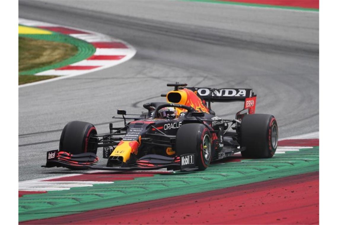 Hamilton im Training in Österreich vorn - Verstappen Dritter