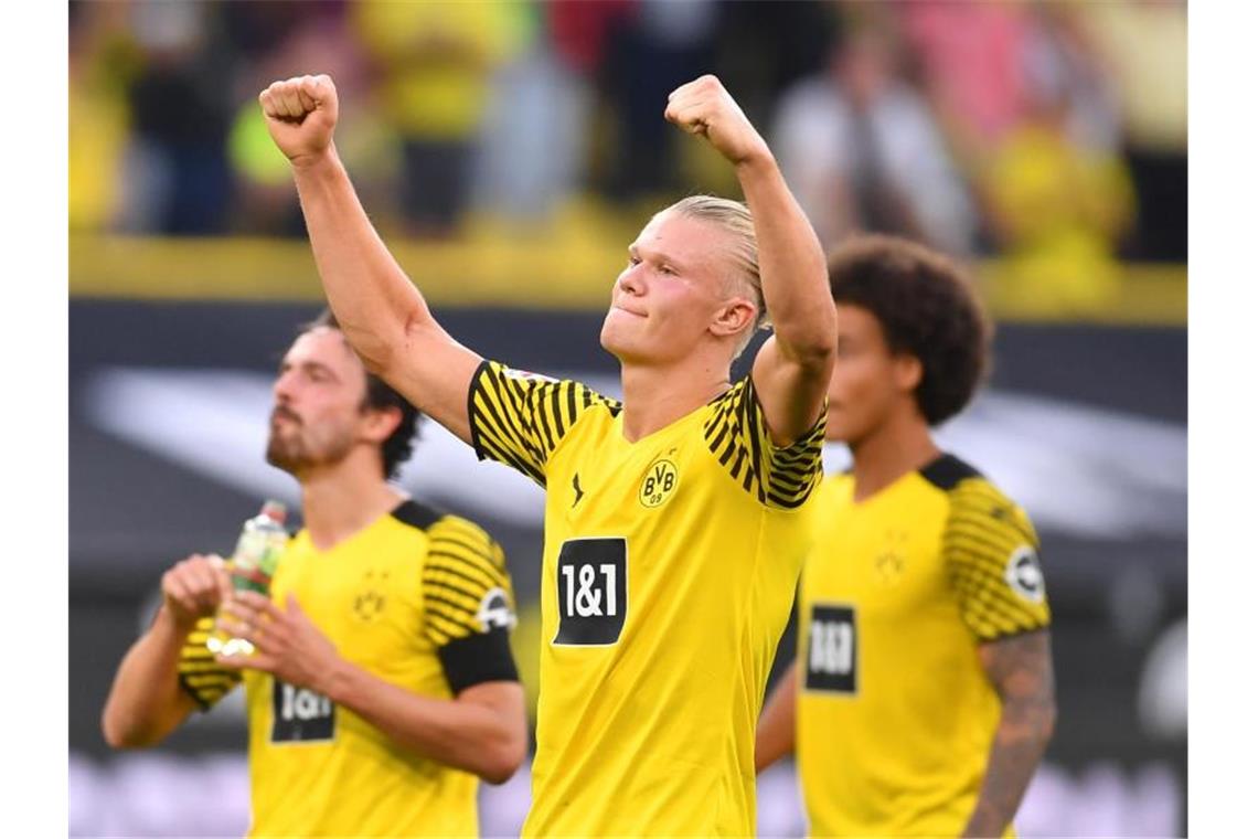 Bundesliga: Das war der Samstag, das kommt am Sonntag War von der Frankfurter Defensive nicht aufzuhalten: Dortmunds Erling Haaland. Foto: Marius Becker/dpa