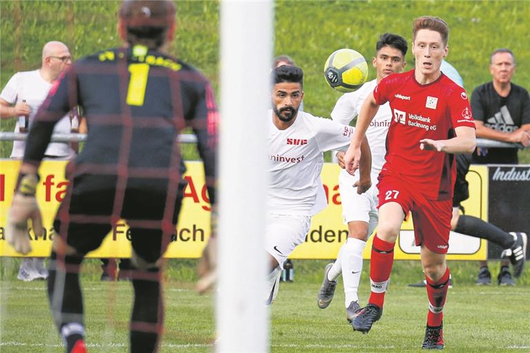 War von Fellbach kaum zu stoppen: Backnangs Doppeltorschütze Loris Maier. Foto: A. Becher