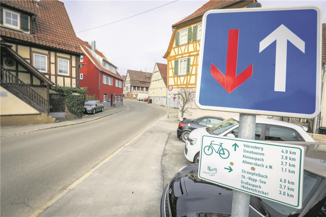Verkehrskonzept soll Probleme lösen Waren frühere Verkehrskonzepte vor allem autolastig, werden heutzutage auch Fahrradfahrer und Fußgänger berücksichtigt.