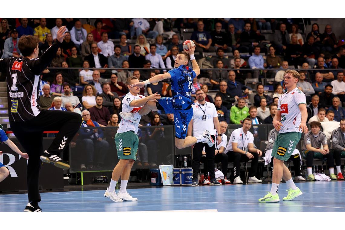 Warf sieben Tore: Simone Mengon.