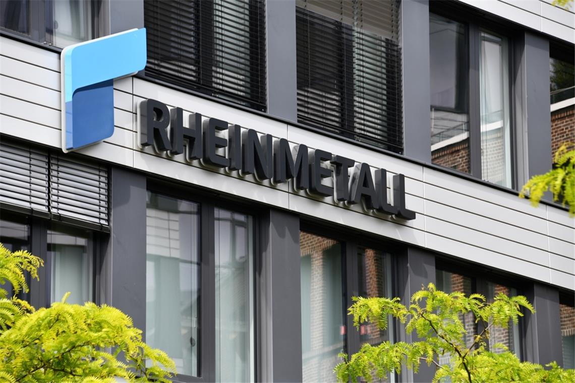 Warum fällt die Rheinmetall-Aktie? - Die Gründe für den Kursrückgang Warum fällt die Rheinmetall-Aktie? Alle Gründe für den aktuellen Kursrückgang - von Gewinnmitnahmen bis Charttechnik & Ausblick.