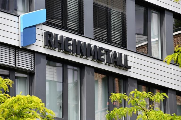 Warum fällt die Rheinmetall-Aktie? Alle Gründe für den aktuellen Kursrückgang - von Gewinnmitnahmen bis Charttechnik & Ausblick.