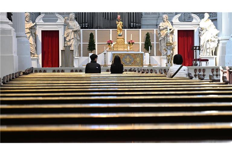 Was ist, wenn niemand mehr diese Botschaft hören will? Wenn Glaube und Religion den meisten schlicht egal sind? Ist dann nicht nur Kirche, sondern auch Religion an sich erledigt?