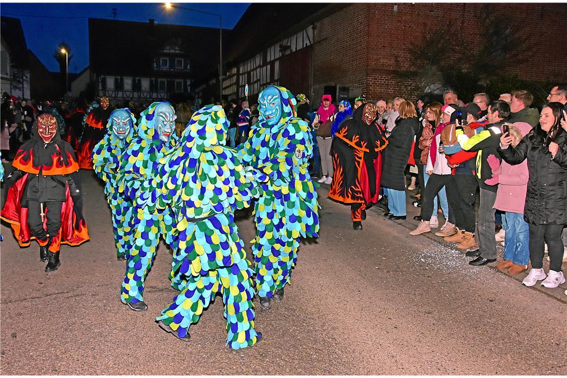 Wasserfratzen und Feuerbarthl  der Narrenzunft Murreder Henderwäldler aus Murrha...