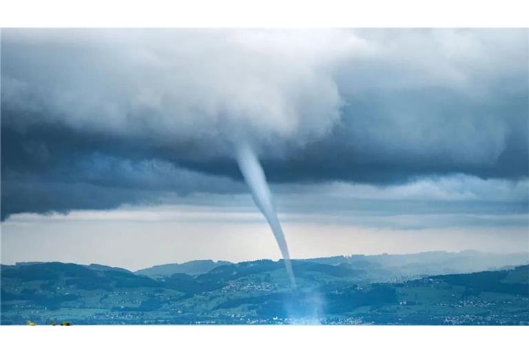 Wasserhosen über dem Bodensee gibt es immer wieder. (Archivbild) 
