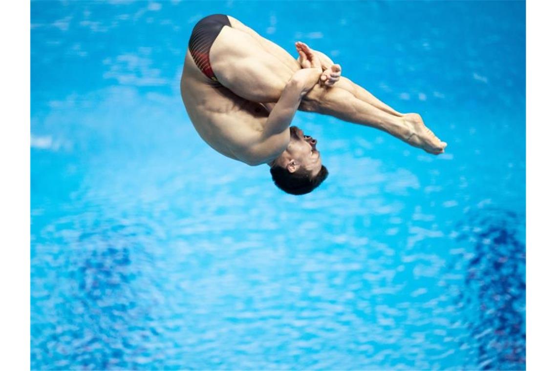 Wasserspringer Patrick Hausding holt bei der EM in Budapest Gold vom Ein-Meter-Brett. Foto: Bernd Thissen/dpa