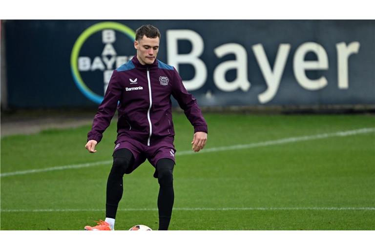 Wechselt Leverkusens Florian Wirtz im Sommer den Verein? Bayer-Geschäftsführer Carro ruft eine stolze Summe auf.