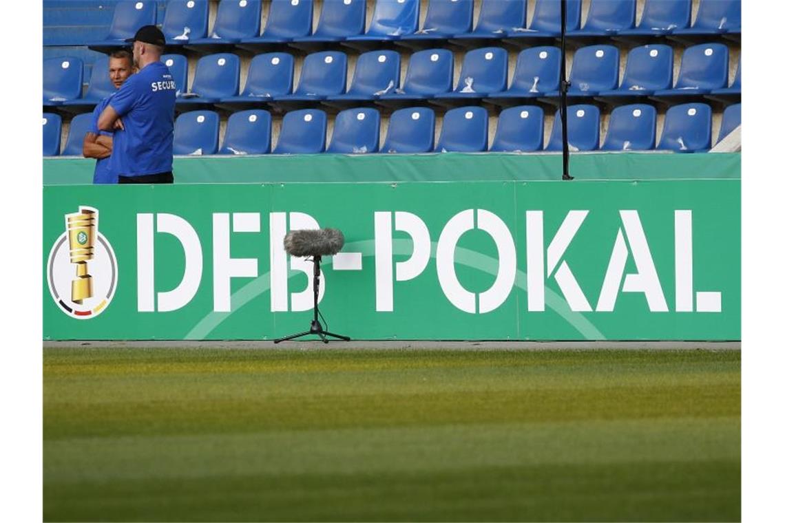 Wegen der Corona-Krise verzichten gleich neun unterklassige Teams auf ihr Heimrecht in den Erstrundenspielen gegen Proficlubs. Foto: Joachim Sielski/dpa