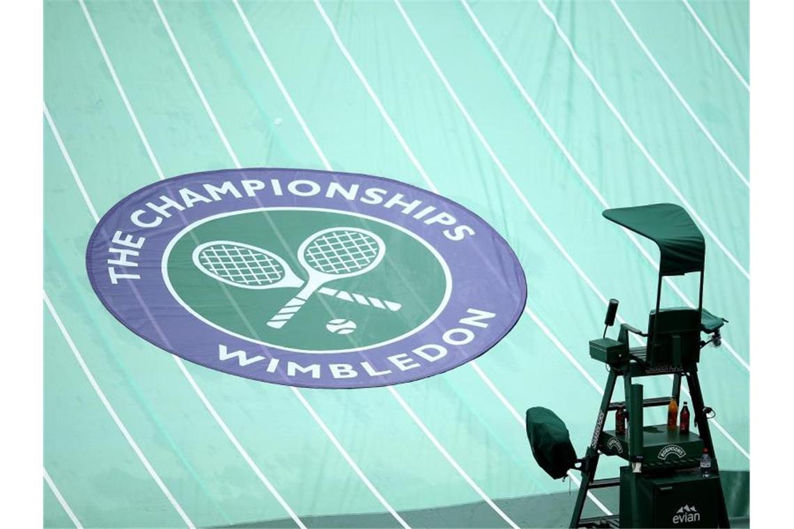 Chronologie des Sports im Jahr 2020 Wegen der Coronavirus-Pandemie fällt das Tennis-Turnier erstmals seit dem Zweiten Weltkrieg in Wimbledon aus. Foto: Steven Paston/PA Wire/dpa
