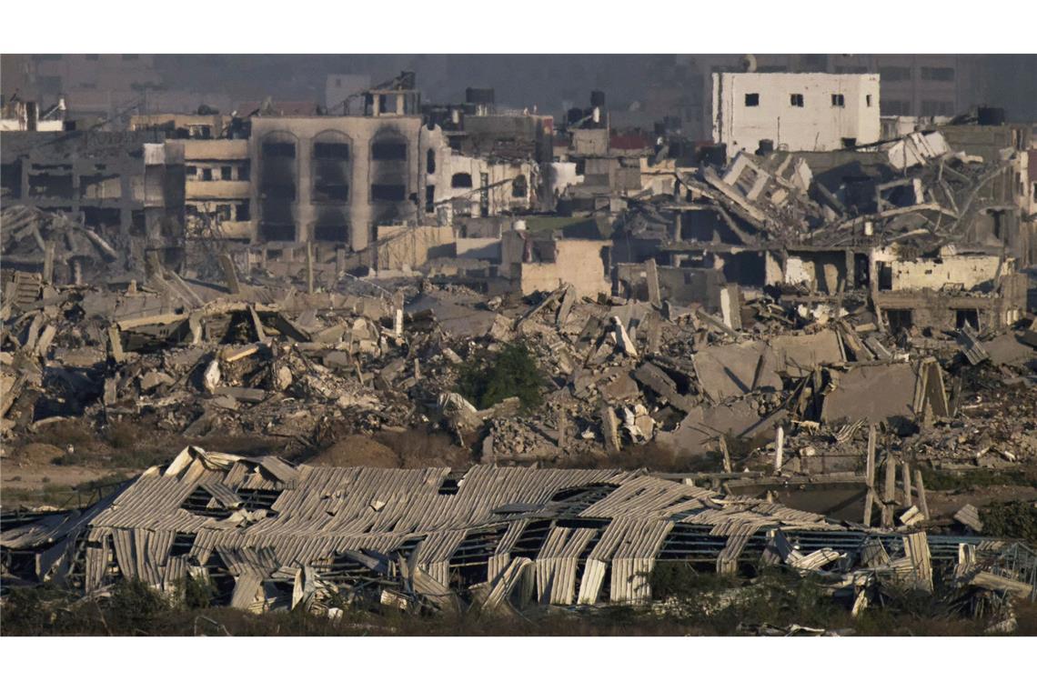 Deutschland will EU-Israel-Sanktionen nicht zustimmen Wegen der katastrophalen Lage im Gazastreifen hat die EU-Kommission eine Einschränkung der Zusammenarbeit mit Israel vorgeschlagen.
