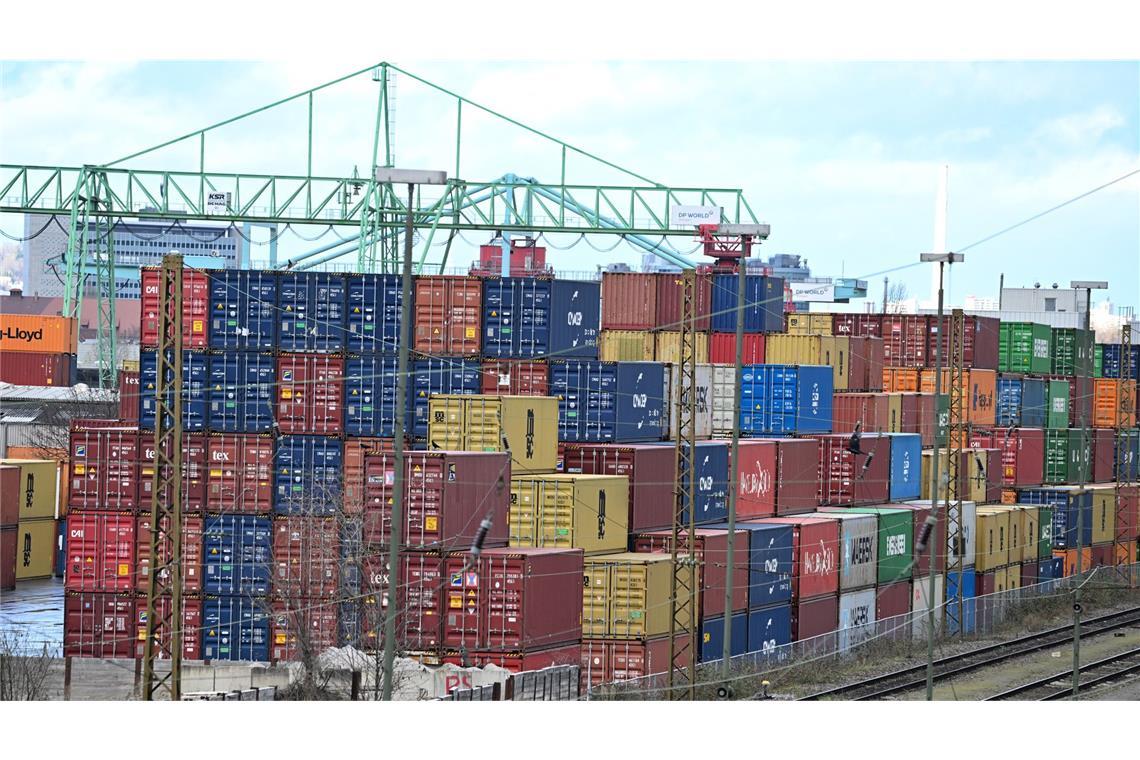Deutsche Exporte in die USA brechen ein Wegen der Zoll-Ungewissheit brechen die deutschen Exporte in die USA ein. (Symbolbild)